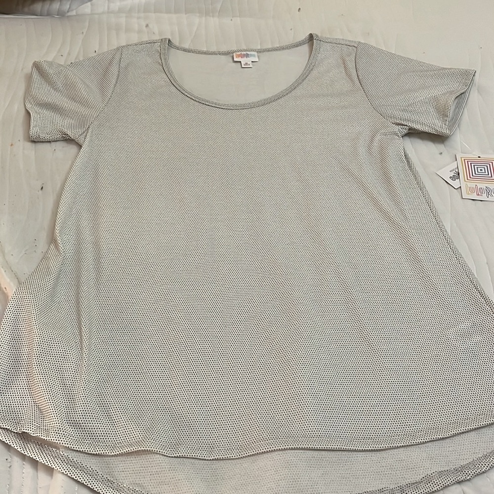 An amazing neutral print perfect for your wardrobe!